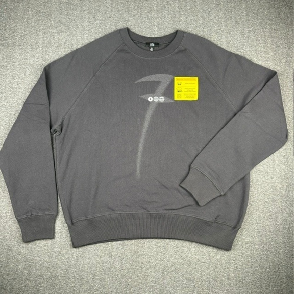 BTS Arirang Constellation Big Dipper 7 Sweatshirt Charcoal Gray Medium HYBE